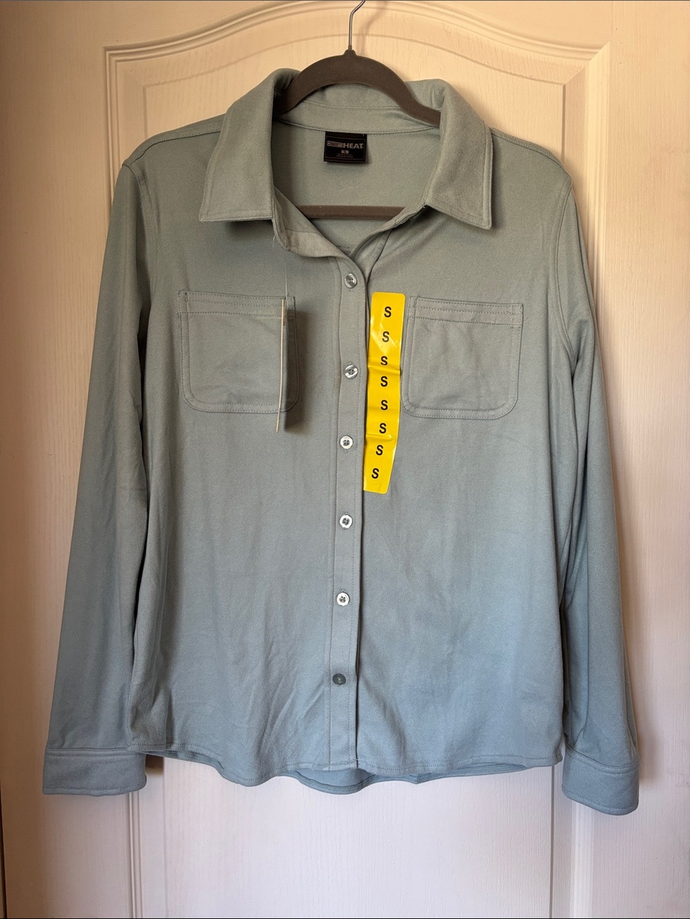 32 Degrees Sage Green Women's Button-Front Shirt